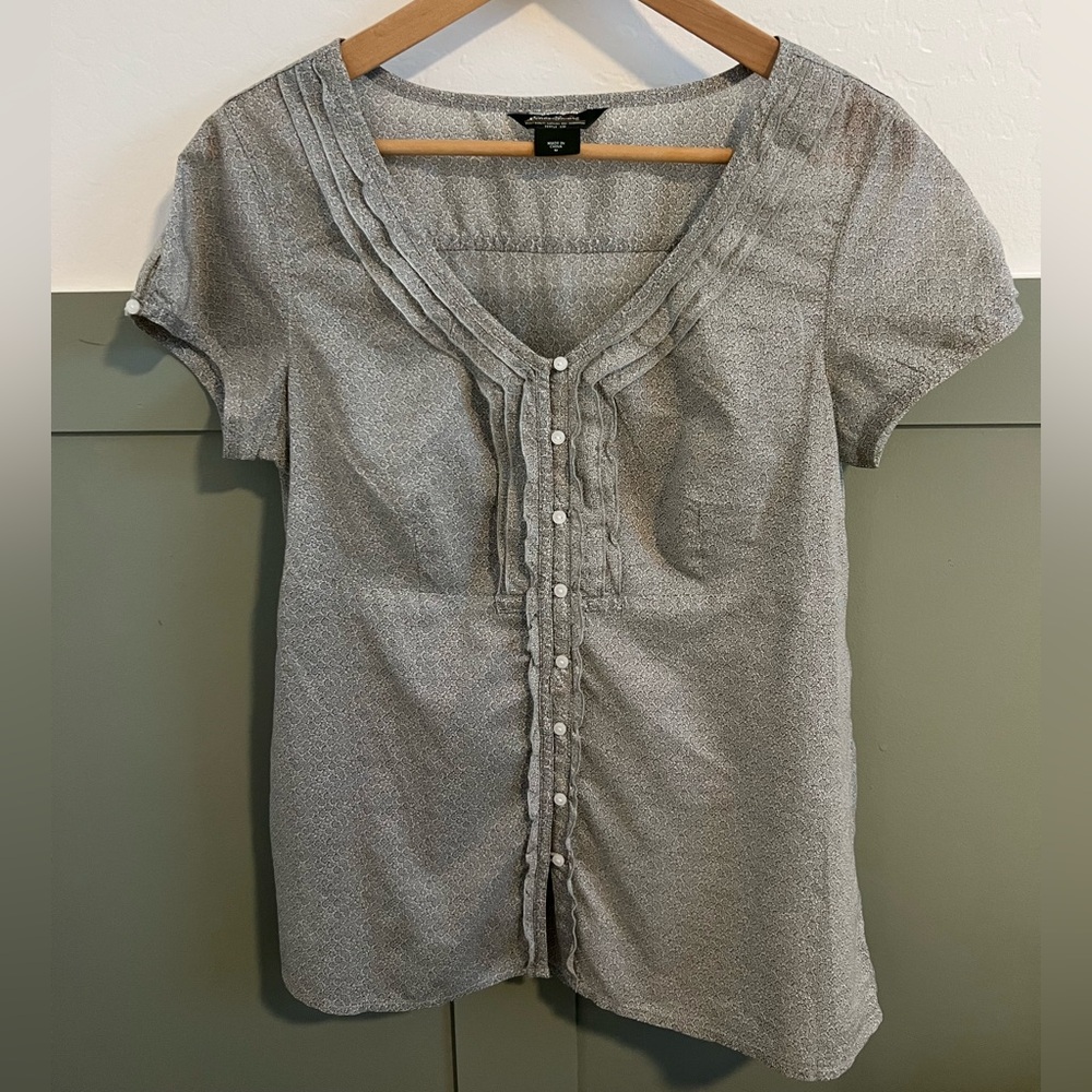 Eddie Bauer Green-Blue Button-Up Women's Top